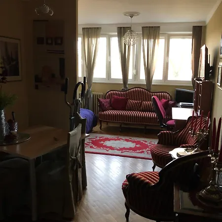 Apartment Ljiljana *